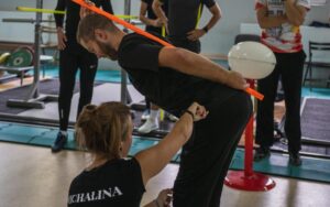 Uniknij tych 10 błędów na siłowni, które mogą sabotować Twoje postępy