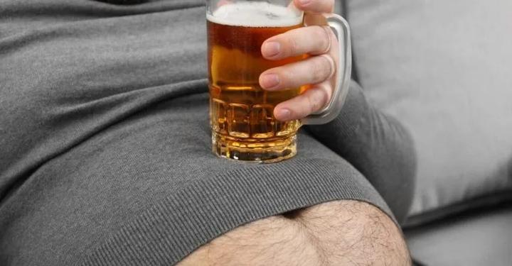 Kalorie w alkoholu a waga