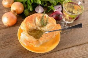 Dieta cebulowa – poznaj zasady, efekty i przykładowy jadłospis na szczuplejszą sylwetkę