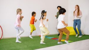 Aktywny wypoczynek z konsolą do gier – jak połączyć rozrywkę z ruchem?