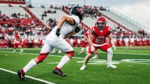 Futbol amerykański i MMA: Prawda o śmiertelnym ryzyku czy tylko plotki?