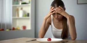 Jak głodówka wpływa na zdrowie i metabolizm? Oto kilka ciekawych faktów, które warto poznać!